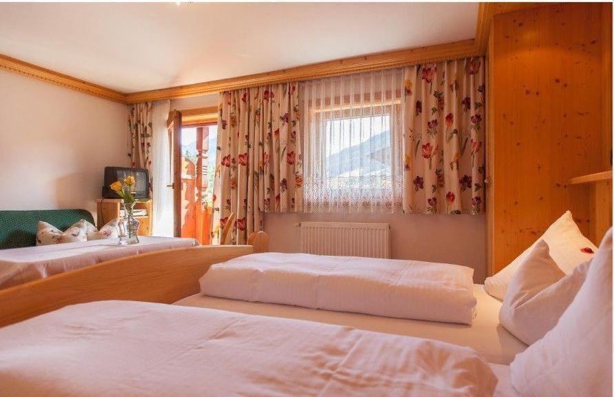 Pension Edelweiss Alpbach Exterior photo