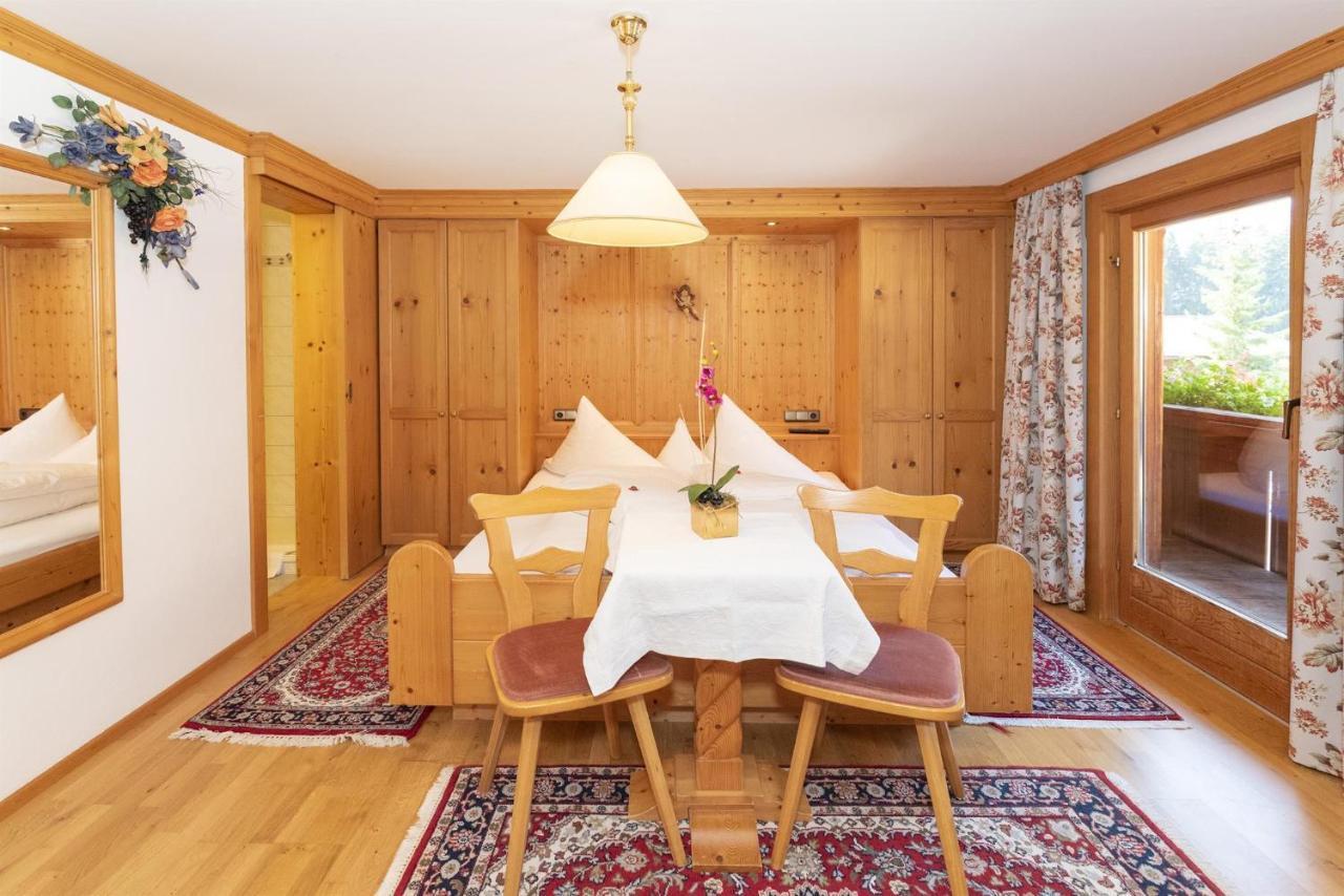Pension Edelweiss Alpbach Exterior photo