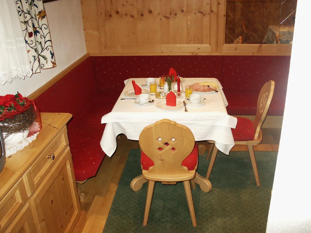 Pension Edelweiss Alpbach Exterior photo