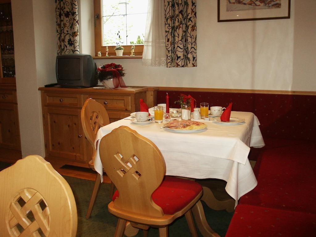 Pension Edelweiss Alpbach Exterior photo