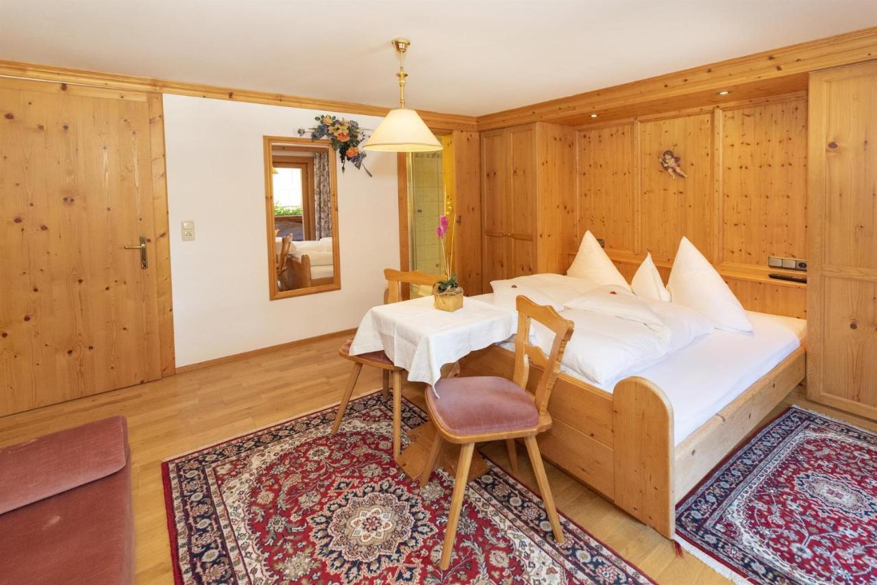 Pension Edelweiss Alpbach Exterior photo